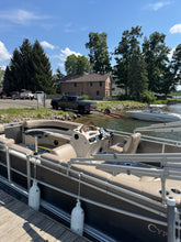 Load image into Gallery viewer, 150 hp Cypress Cay 230 Tri-Toon
