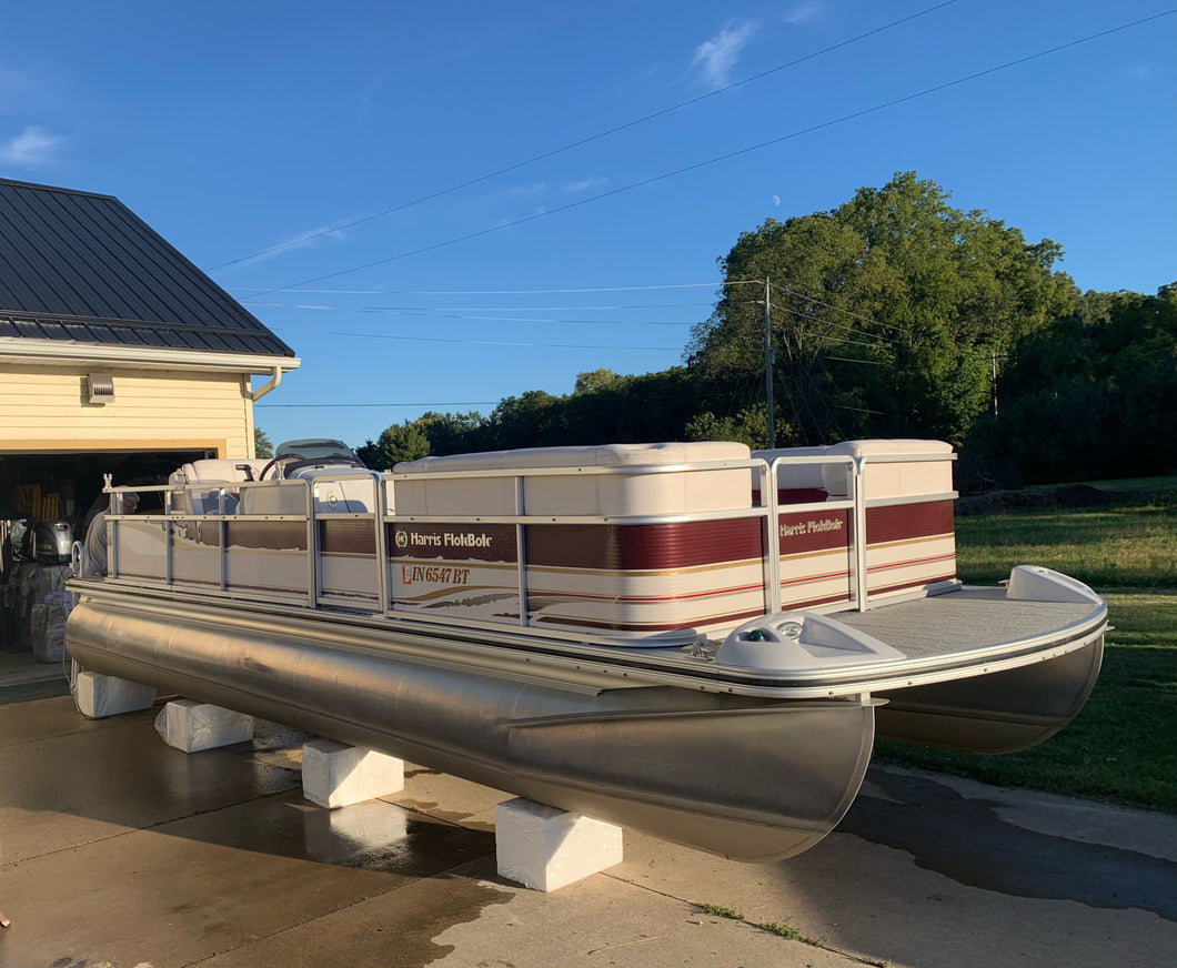 70 hp Harris Float Boat